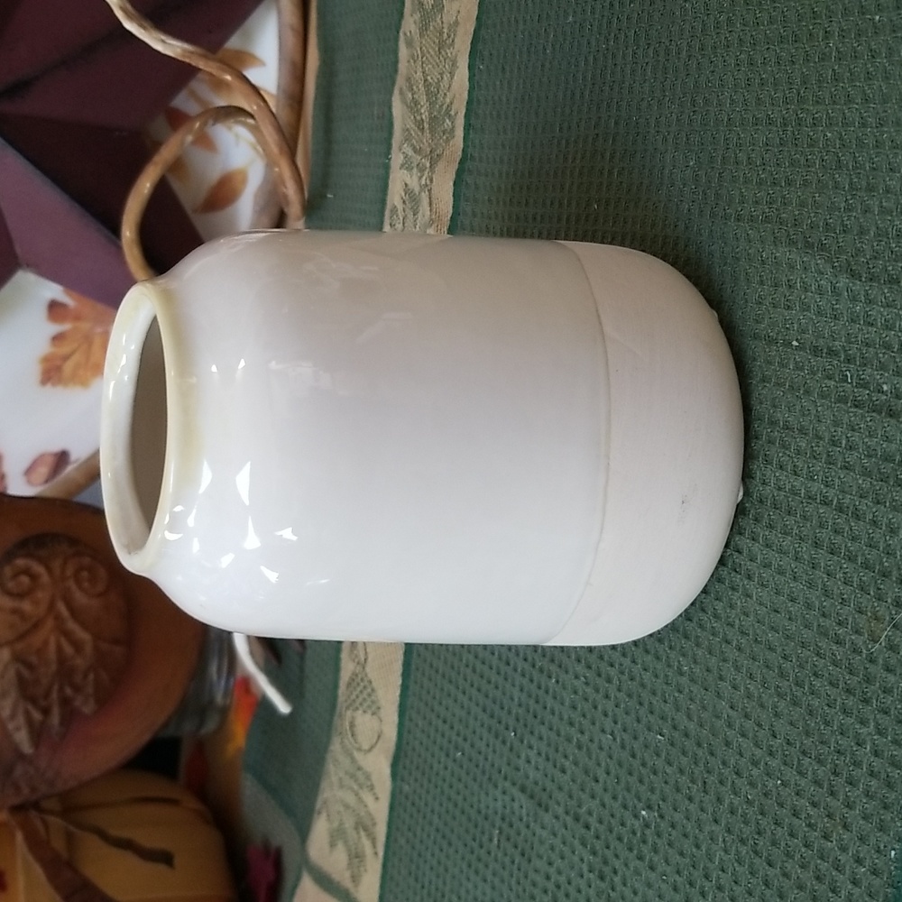 ⚪CERAMIC VASE